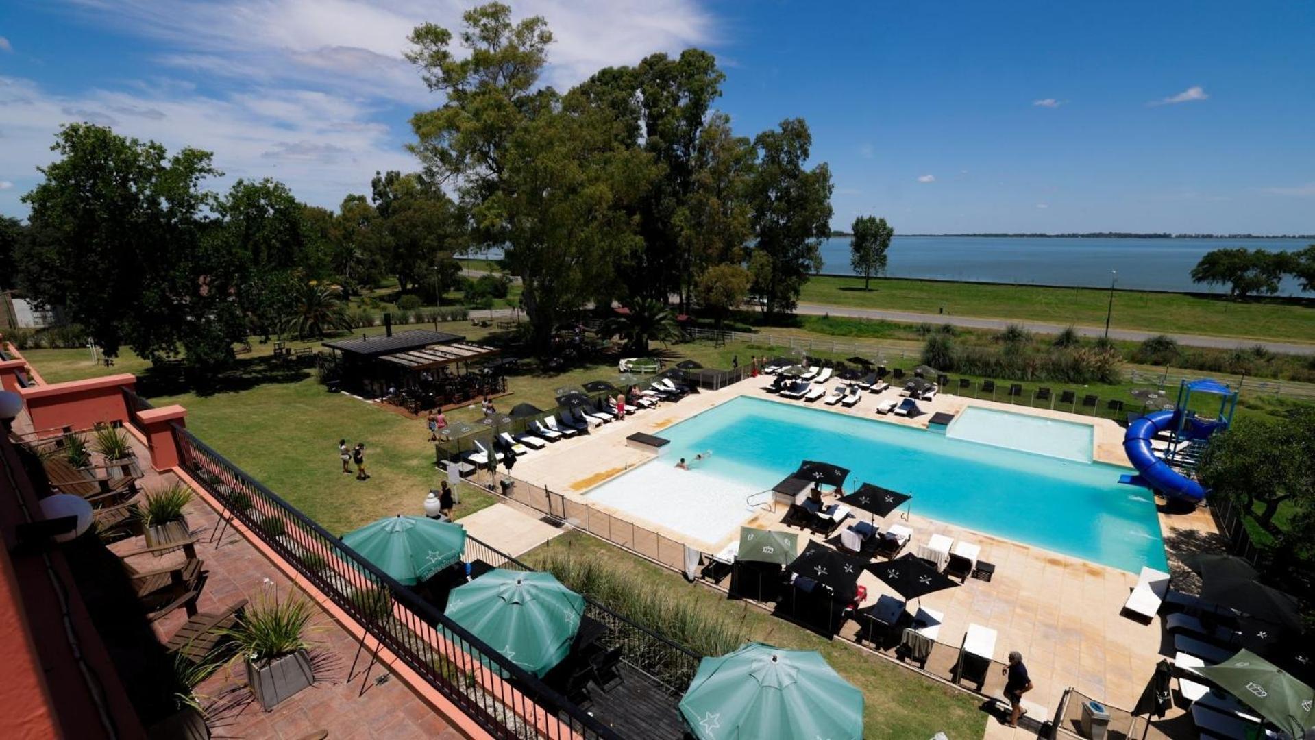 Hotel Howard Johnson Chascomús