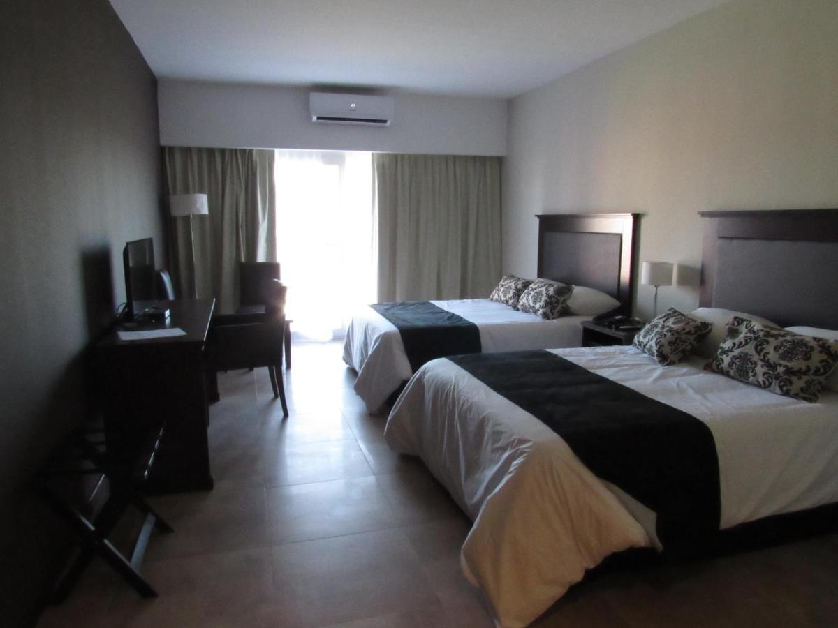 Howard Johnson Hotel Chascomús