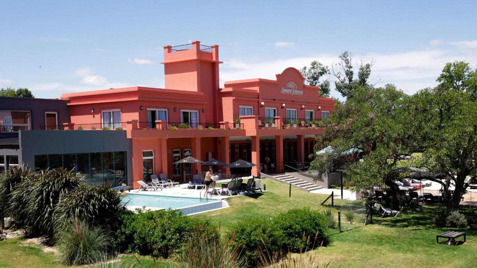 Howard Johnson 4*