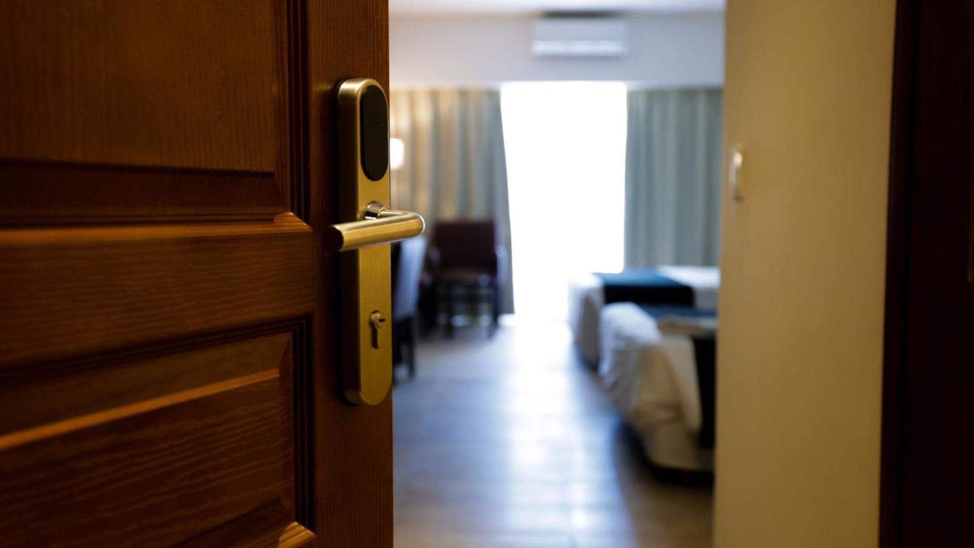 Howard Johnson Hotel 4*