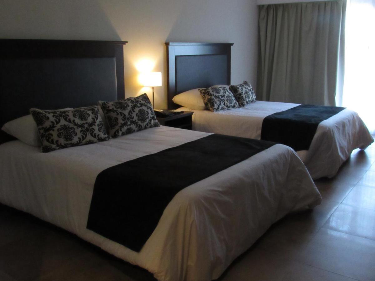 Howard Johnson Hotel 4*